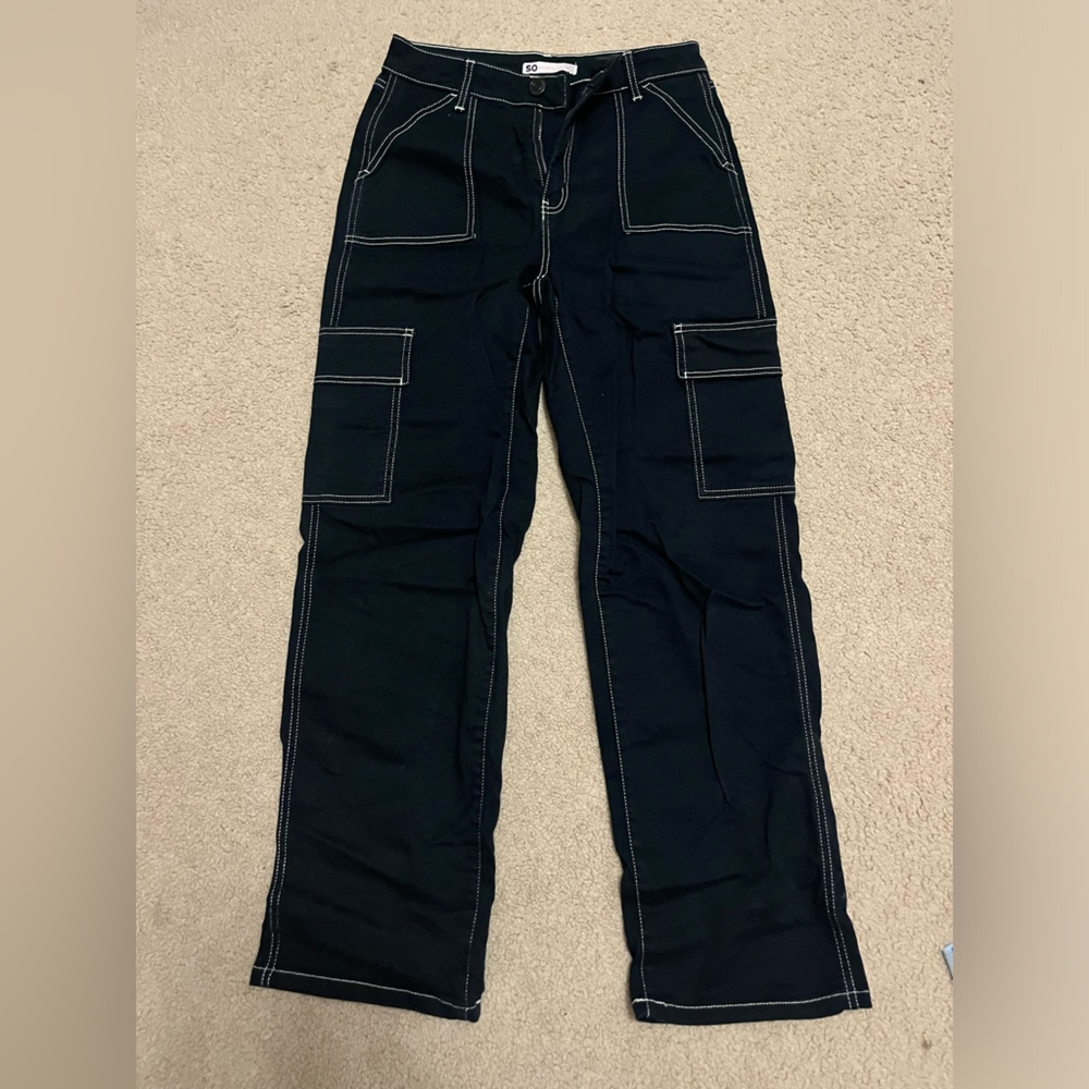 Black cargo pants